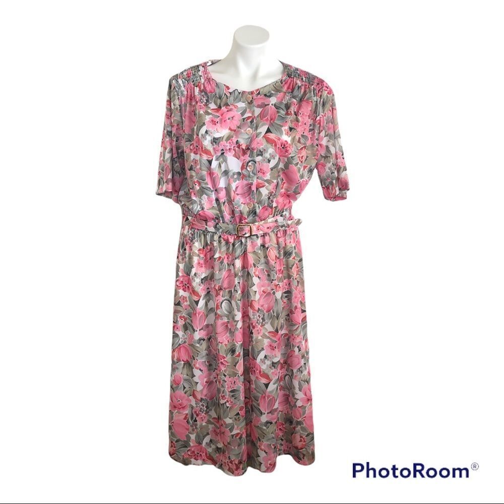 Vintage 1960s floral print belted day dress Short Sleeve Size 16